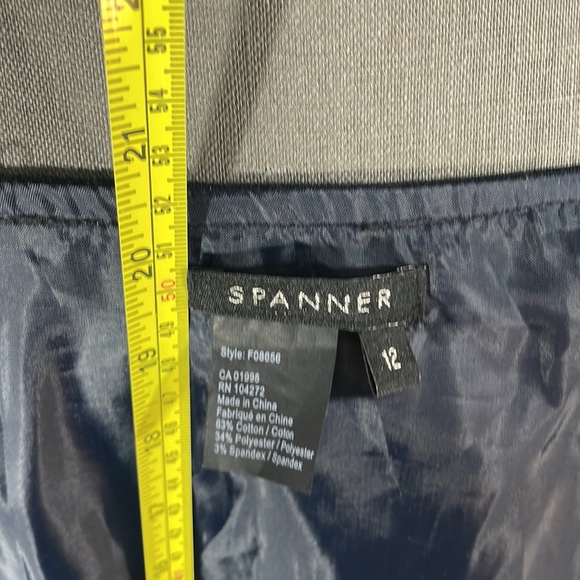 Spanner Navy skirt suit fully lined. Blazer size 10 skirt size 12 - Picture 15 of 15